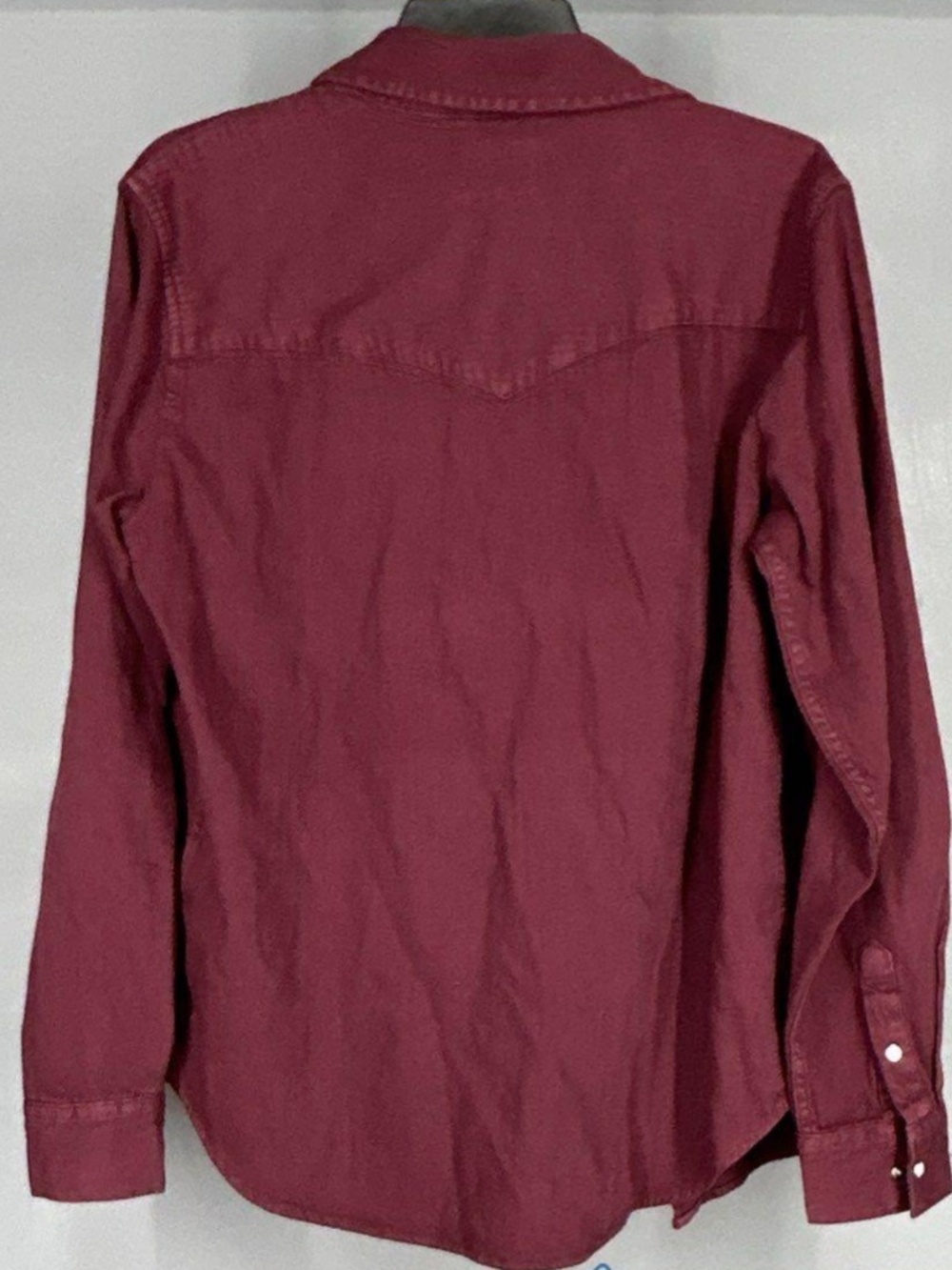 Levys Mens Burgundy Pearl Snap Western Shirt Sz L NWT Retails $59.99 - Picture 2 of 3